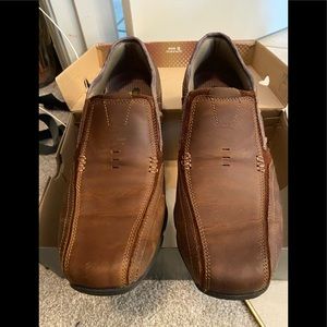 Sketchers shoes zinroy 11